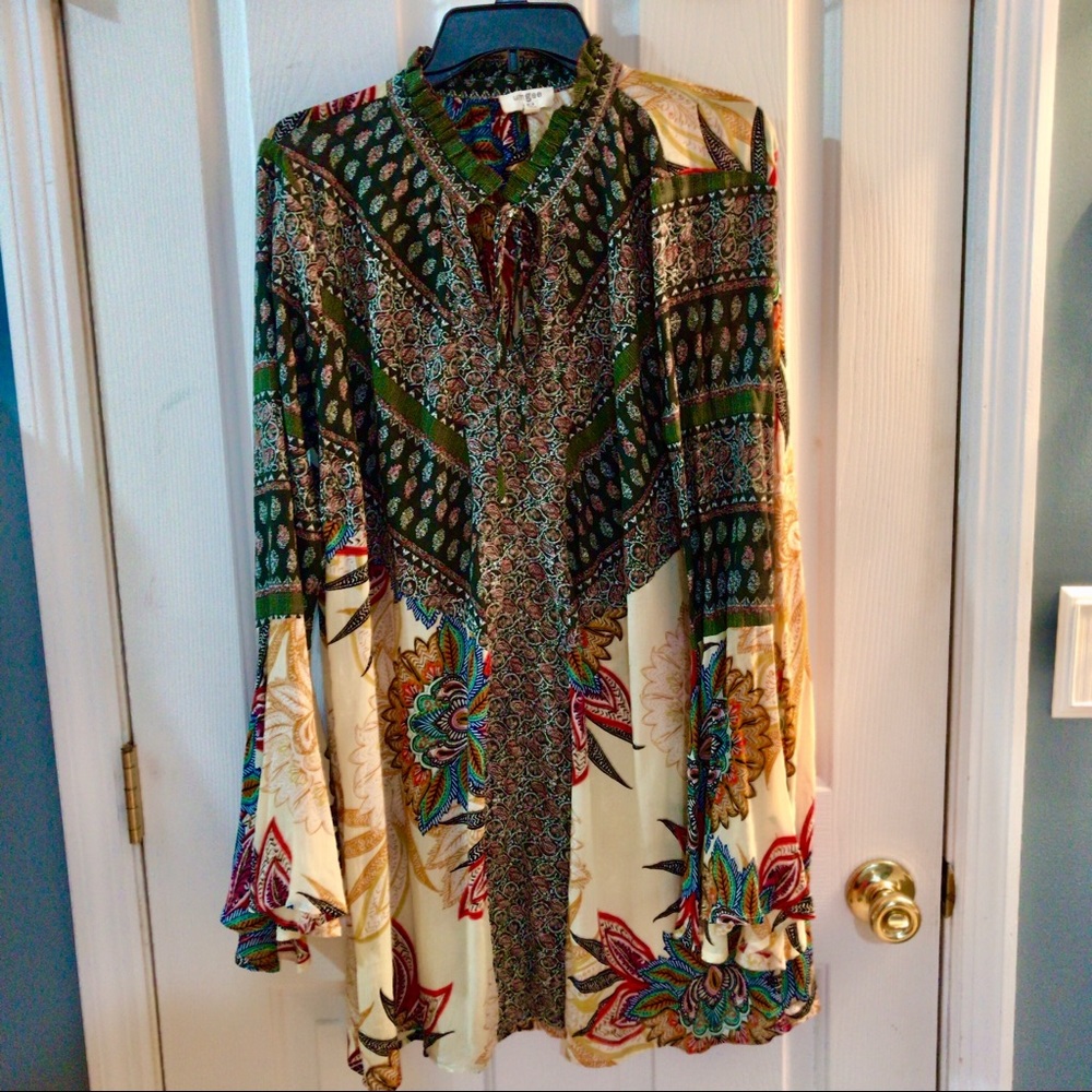 Brand New w Tag Umgee  Dress w Bell sleeves pd$50